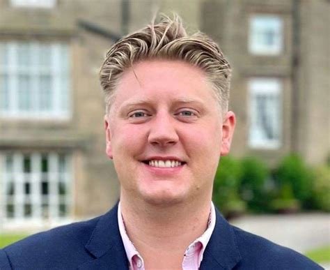 Reform defector blasts party as 'unfit to govern'