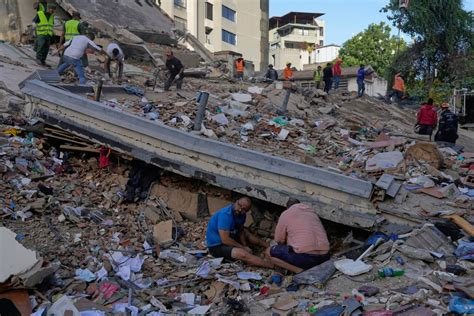 Earthquake fallout puts Venezuela's fragile power deal at risk
