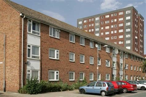 Farage ignites fresh storm with social housing deportation plan