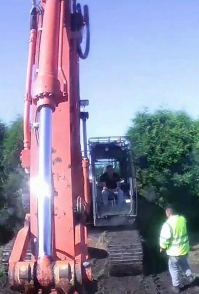 Dashcam blunder exposes fly-tipping gang behind 750-tonne waste dump