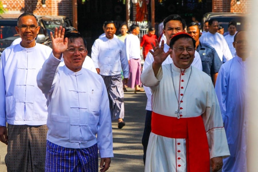 AFP__20191225__1NA94U__v1__HighRes__MyanmarReligionChristmas-1.jpg
