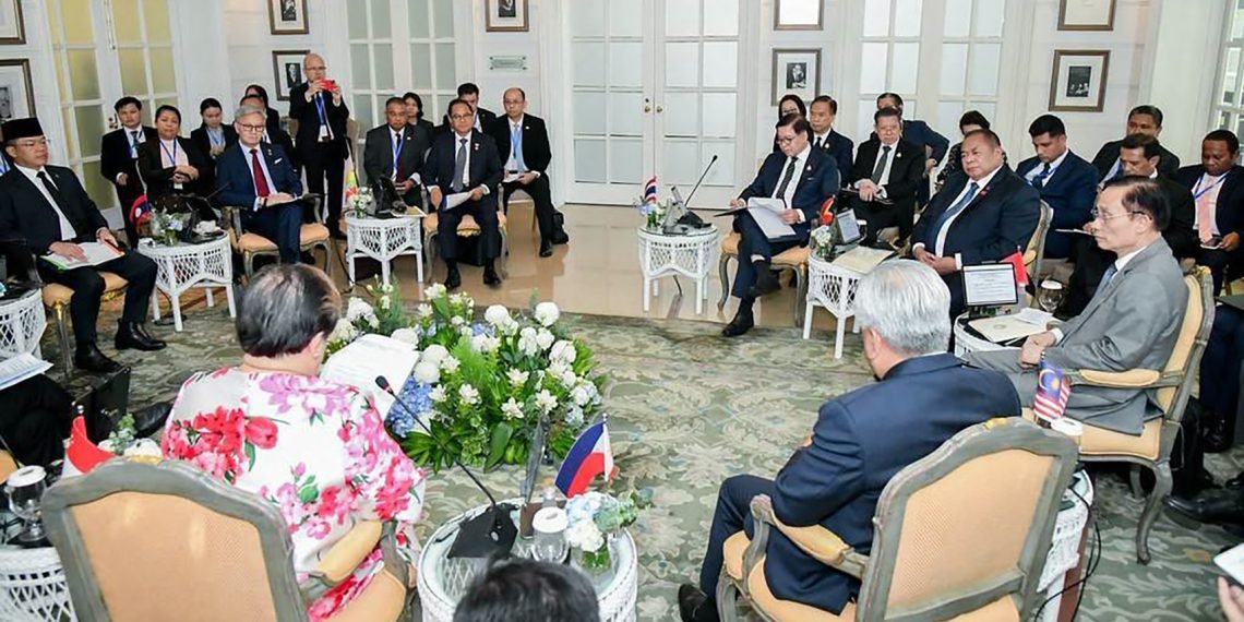 ASEAN-137261759-feat-1140x570.jpg