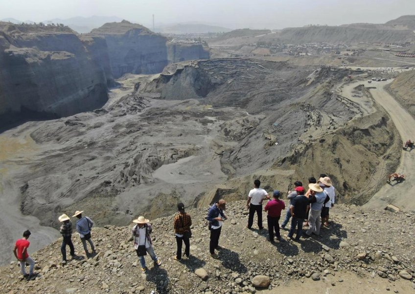 Myanmar_Mining_Accident_95646.jpg-1871c.jpg