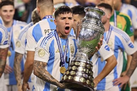 'We Argentines come from the boats'