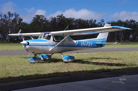 Student pilot lands plane after instructor jumps to his death