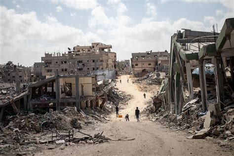 Burnham signals tougher Gaza stance in Labour reset