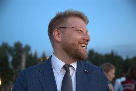Russia bans only anti-war party from election