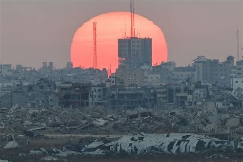 Deadly strikes cast shadow over Trump's Gaza peace push