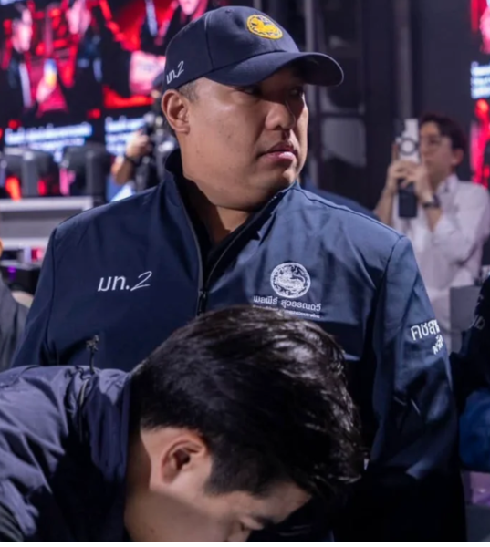 Bangkok’s 577 Club raided over licence and drugs