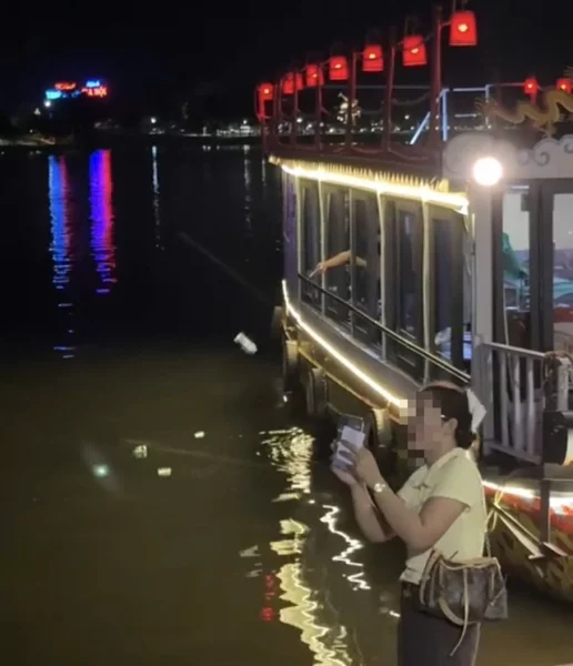 hue-perfume-river-lead.jpg