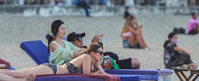 nha-trang-beach.jpeg