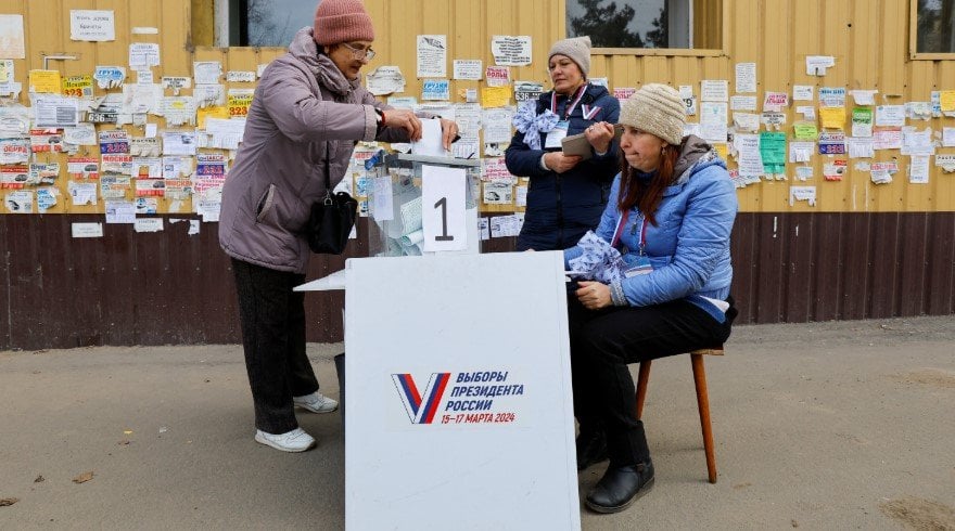 Russia votes, but many flee fearing post election mobilisation
