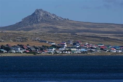Israeli minister demands UK hand Falklands to Argentina