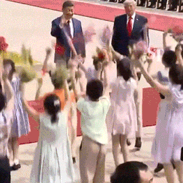 trump-xi-jinping.gif