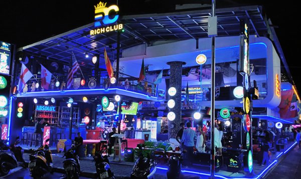 wIMG20220819004512_Rich-Club_w600.jpg